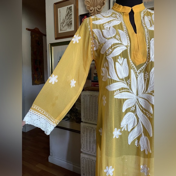 Embroidered chiffon tunic - Picture 9 of 10